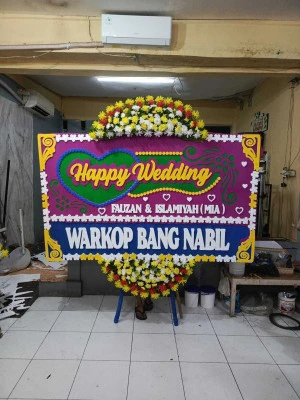Papan Bunga di Tambun Utara